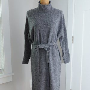 Gap sweater dress with tie Size Small Grey